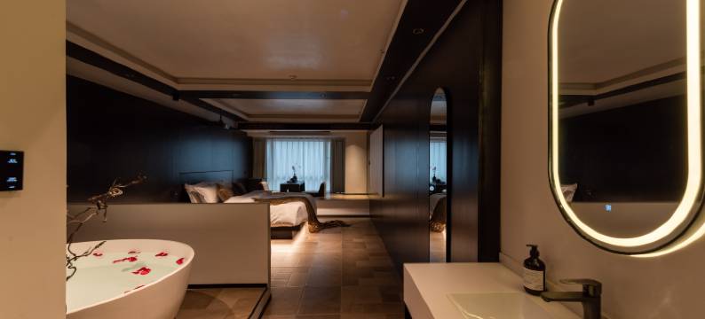 墨隐・里往Vintage美学意境酒店(花果园购物中心白宫艺术中心店)图片