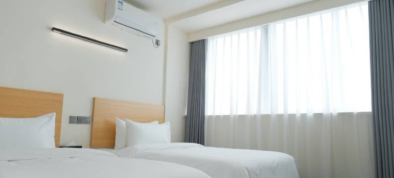 前京观海酒店(金山城市沙滩金山卫火车站店)图片