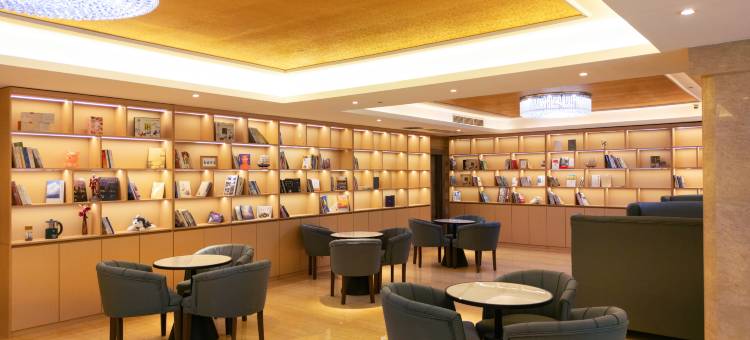 漫州国际酒店(蓬安店)图片