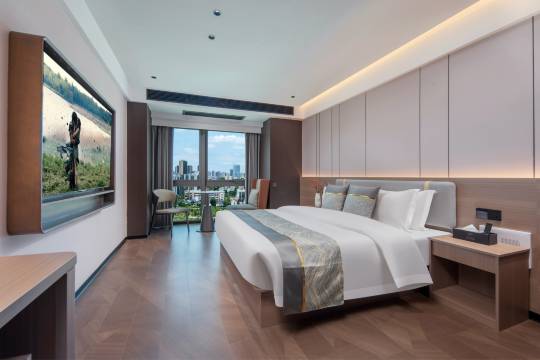 千寻墨兰酒店(长沙高铁南站国际会展中心店)