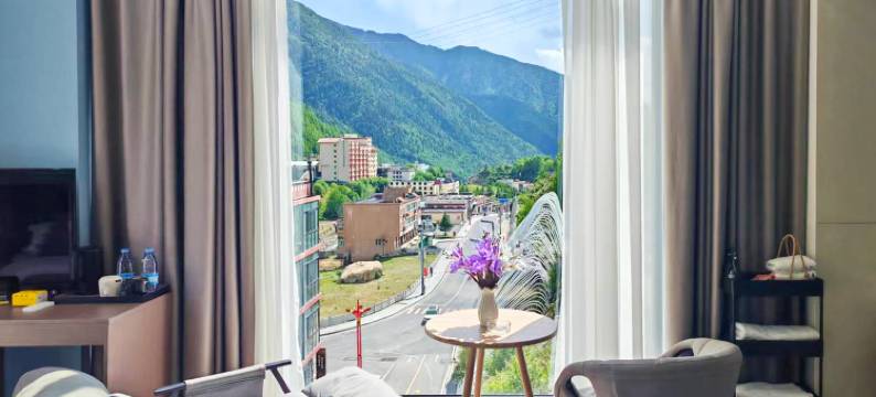 时光驿站(四姑娘山长坪沟景区店)图片