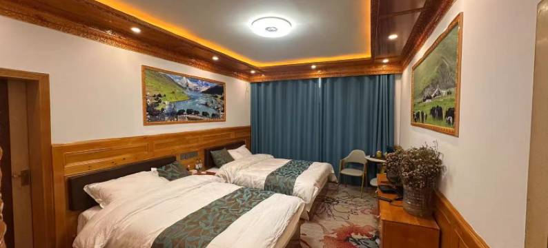 理塘无量河大酒店图片