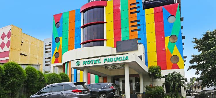 超级OYO联排别墅橡树酒店Fiducia Serpong(Super OYO Townhouse Oak Hotel Fiducia Serpong)图片