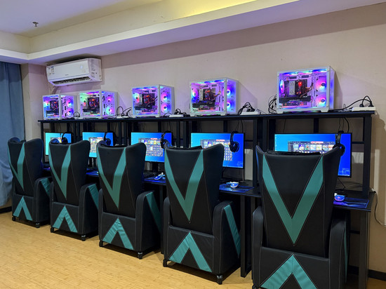 极光电竞酒店(常州孟河店)