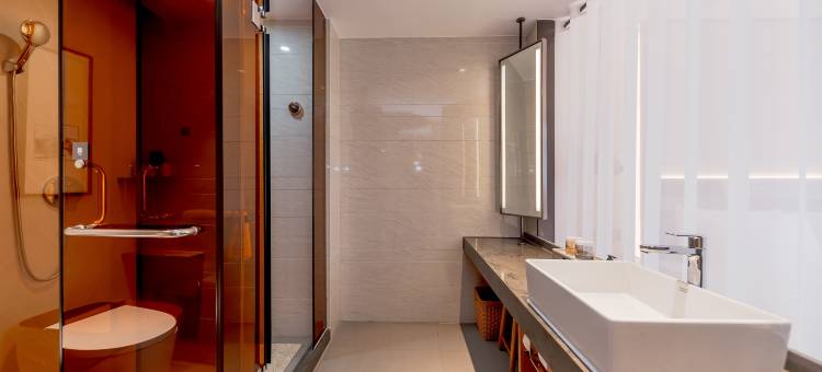 Yunik电竞酒店(杭州临平地铁站店)图片