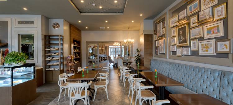 Hotel Carlito Tagaytay图片