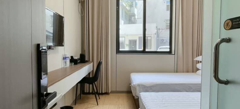 南院民宿酒店(三二〇一医院店)图片