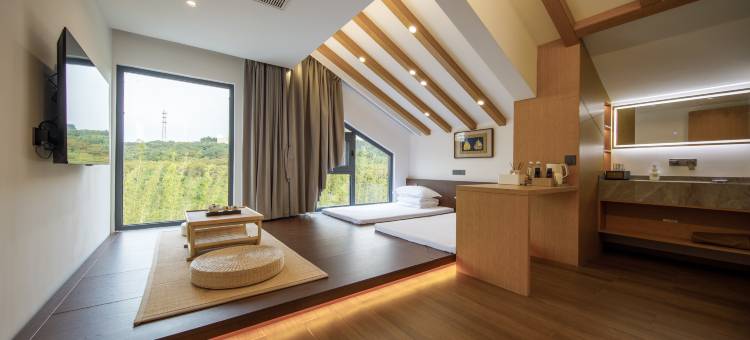 花筑·筠汤谷民宿(茅山东方盐湖城店)图片