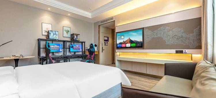 竞族电竞酒店(安庆高铁站光彩大市场店)图片