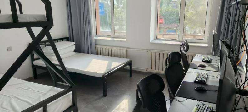 青墨断笺电竞宾馆图片