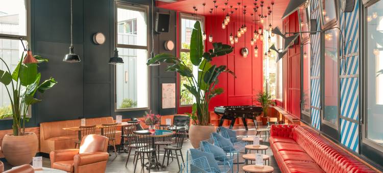 波尔多中心巴斯蒂德Eklo酒店(Eklo Hotels Bordeaux City Center Bastide)图片