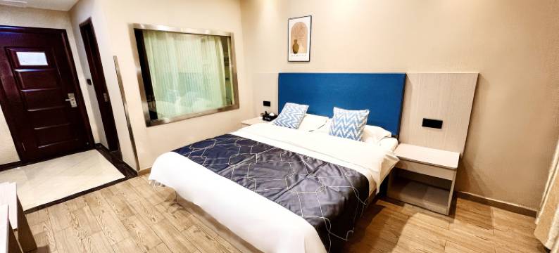 吐鲁番臻品酒店(麦西莱甫广场店)图片