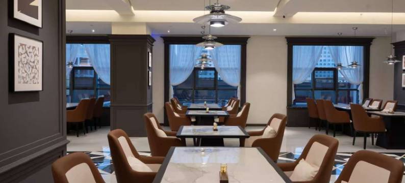 千巨酒店(榆林火车站交大一附院店)图片