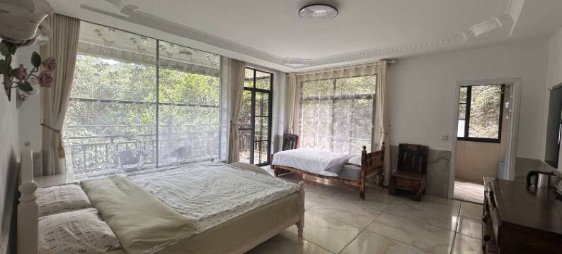 尖峰岭天池避暑山庄图片