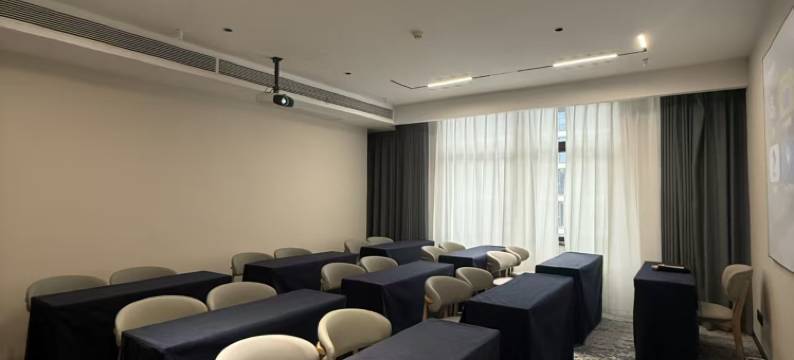 品睿酒店(郑州曼哈顿燕庄地铁站店)图片