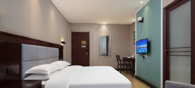 皮皮华府酒店(嘉禾县神农步行街人民医院店)图片