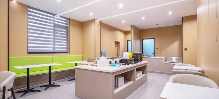 格林豪泰商务酒店(桐庐高铁站店)图片