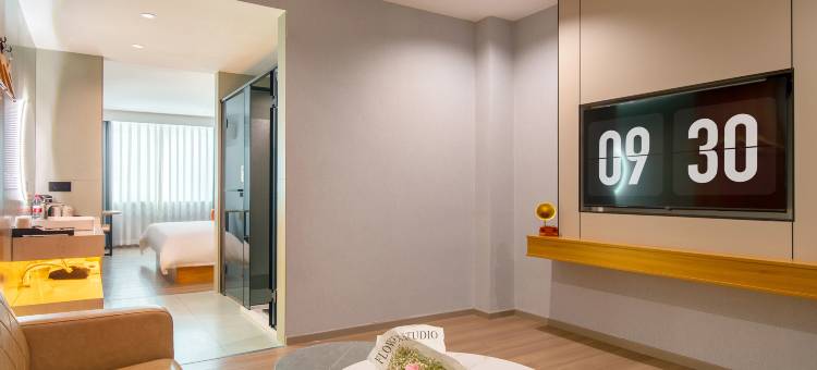 精途酒店(化州北京路火车站店)图片