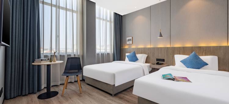 武义皇庭酒店(温泉路美食一条街店)图片