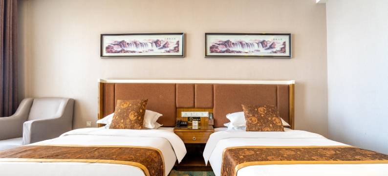 伊宁益益利群大酒店图片