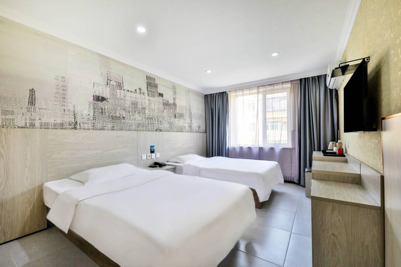 速8酒店(沈阳医大一院爱尔眼科店)