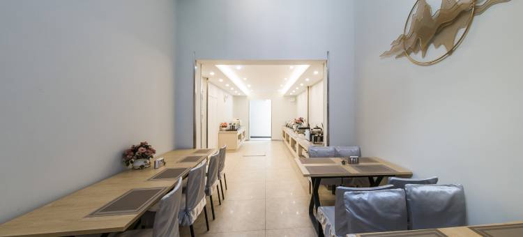 云上四季酒店 (昆明南屏步行街五一路地铁站店)图片