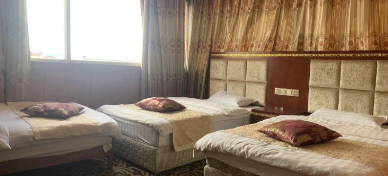 唐克镇严家如意酒店图片