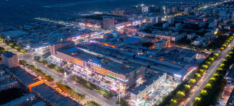 城市坐标精品酒店(吐鲁番鄯善新城夜市侏罗纪博物馆店)图片
