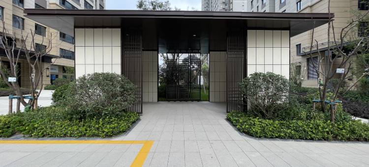 西安悦豪轻奢民宿(碧桂园锦里大风阁地铁站店)图片