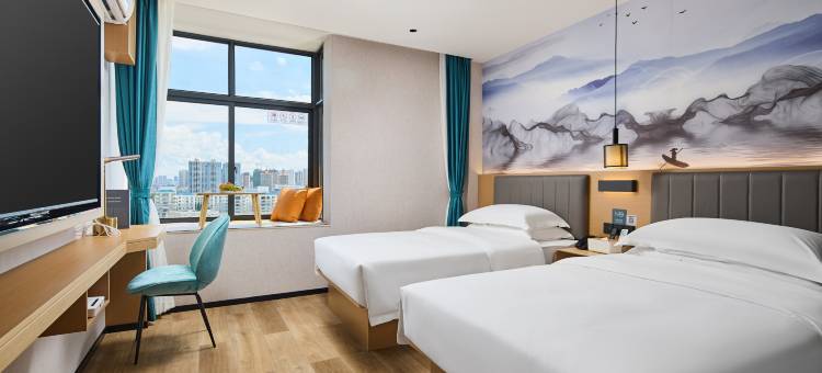 柏纳酒店(南宁安吉万达苏卢地铁站店)图片