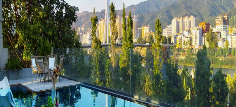 西双版纳景洪云归270度空中水镜观景美宿(泼水广场店)图片