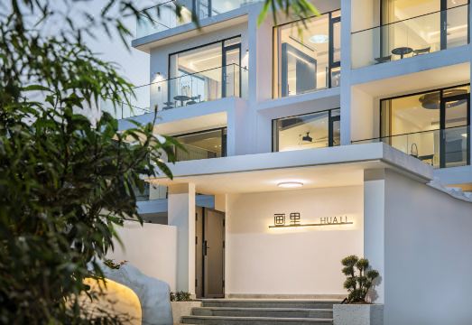 画里·ARTINN·亲子泳池设计师美墅（云上草原熊猫探险乐园店）外景图