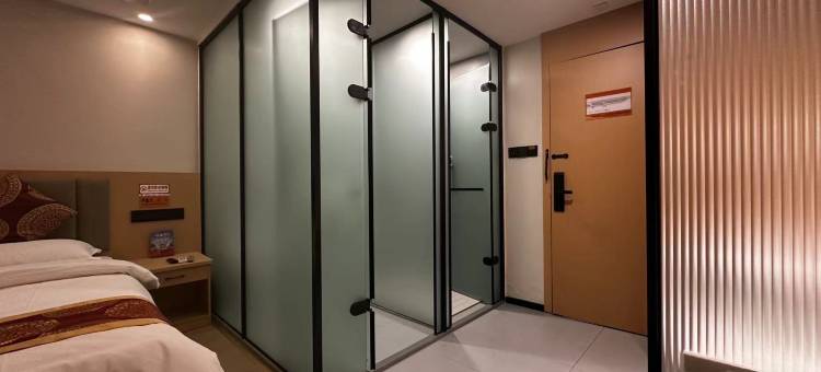 格林联盟酒店(塔城闻琴路左岸阳光店)图片