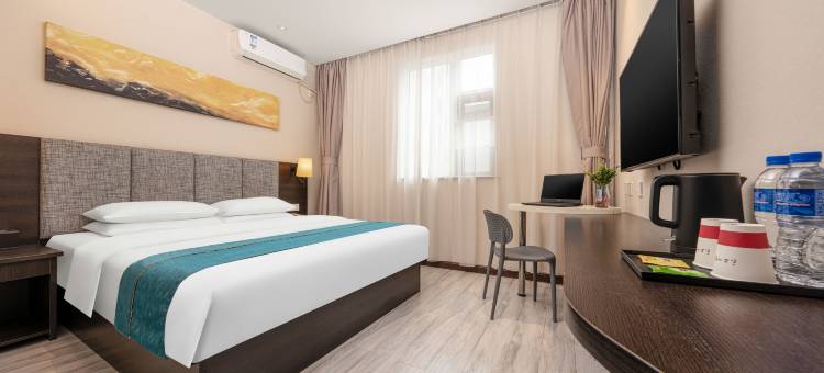 云上四季尚品酒店(玉溪淘宝街万达广场店)图片