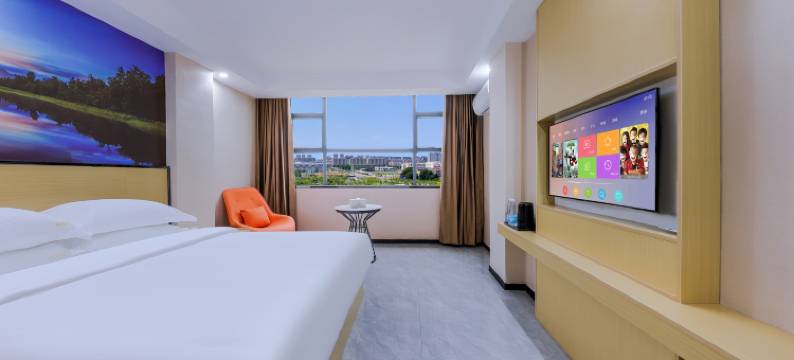 云尚酒店(宜春高安市瑞阳大道鹏泰百货店)图片