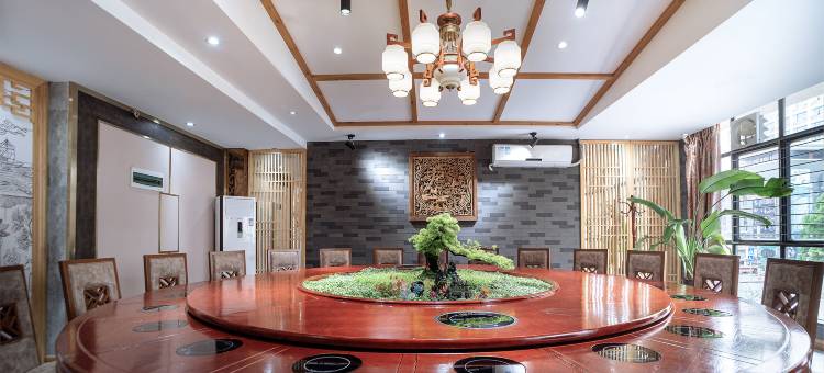 明月湖酒店(隆安店)图片