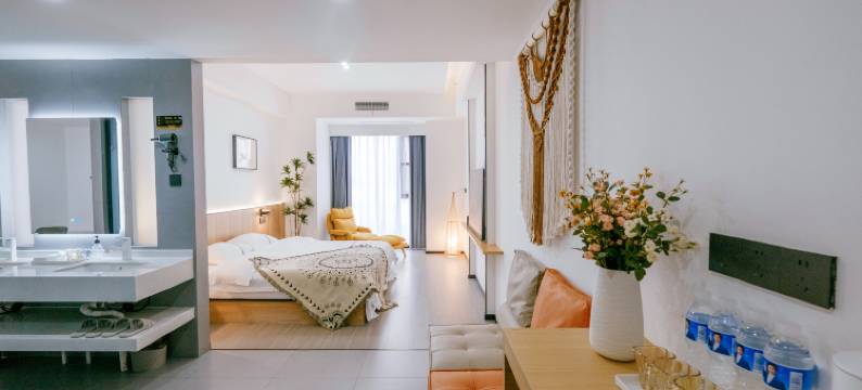 侣途·栖麓酒店(乐山高铁万达广场店)图片