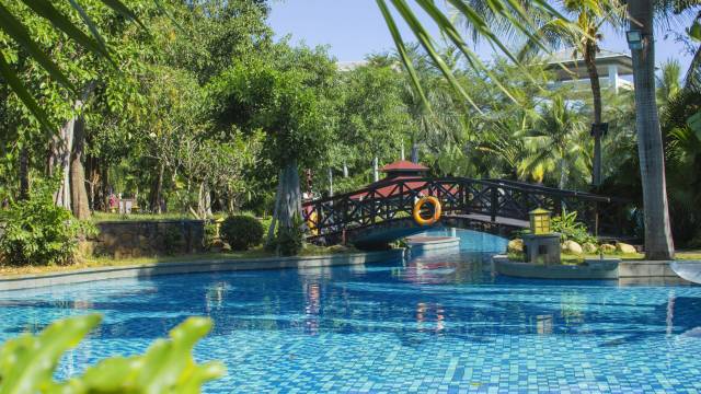 三亚明申高尔夫度假酒店(鹿回头风景区店)图片