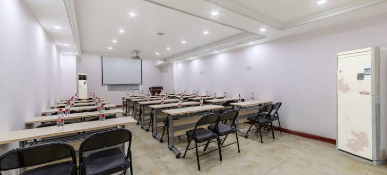 华燕酒店(茂名电白店)图片