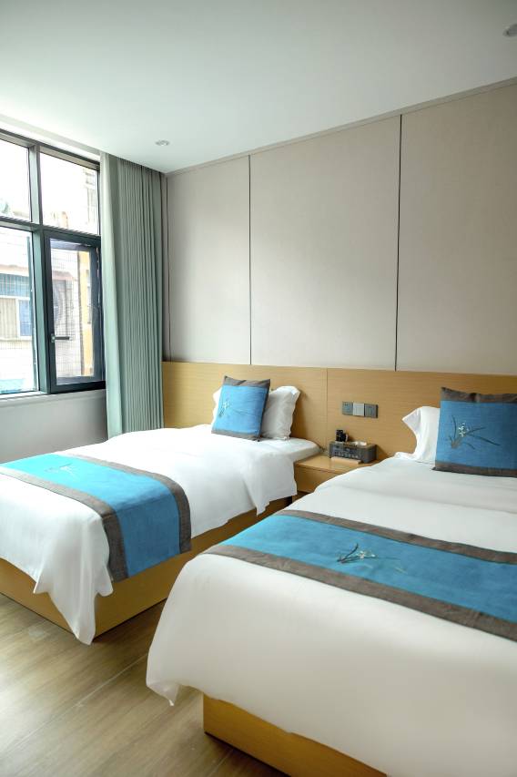 米朵智能酒店(月亮湖公园店)