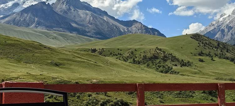 理塘格聂则巴漫享居民宿图片