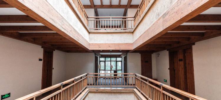 茶马道奔子栏丽世酒店图片