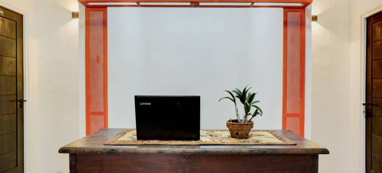 印度尼西亚SPOT ON 93149 Karman's Sari 1家庭式清真酒店(Spot on 93149 Karman's Sari 1 Homestay Syariah)图片