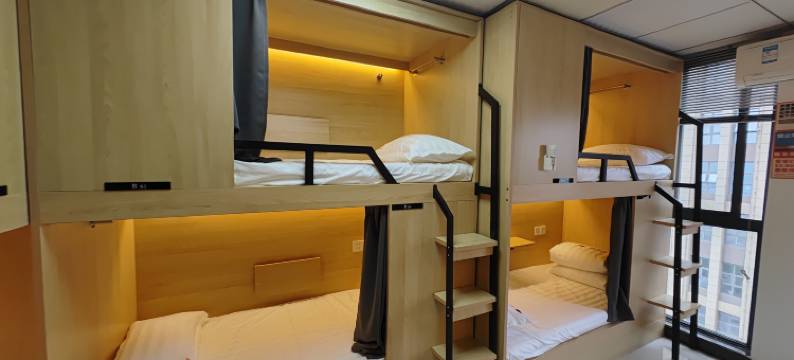 三只猫青旅(六安火车站店)图片