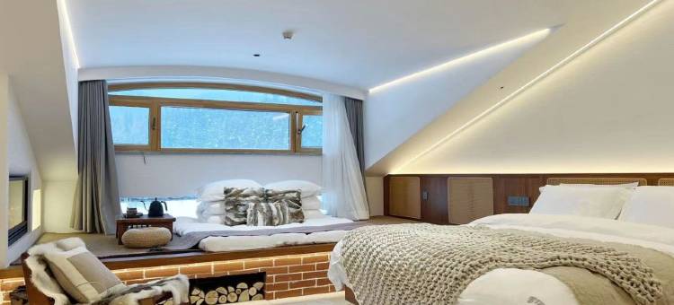 蓝馨梦丨雪隐野奢酒店(中国雪乡雪韵大街店)图片