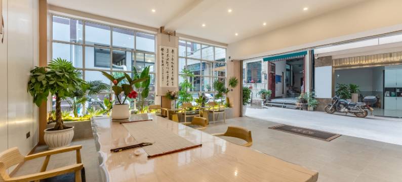 隐庐私汤温泉民宿(弥勒湖泉生态园店)图片