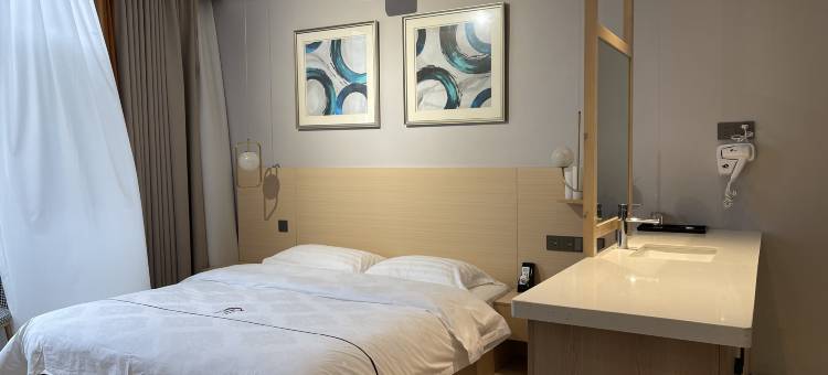 鑫帝三涧有渔•Leisure Resort•影音民宿(文山泰康小区店)图片