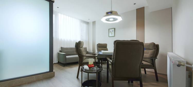 都江堰半岛缘温泉酒店(融创乐园熊猫谷店)图片