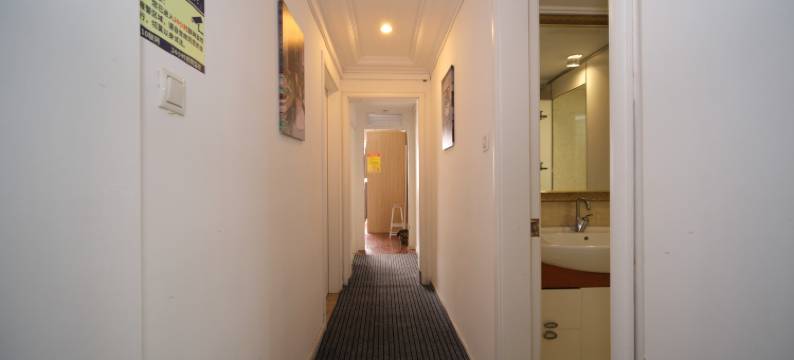 背个小包太空舱青年旅社(万象城店)图片