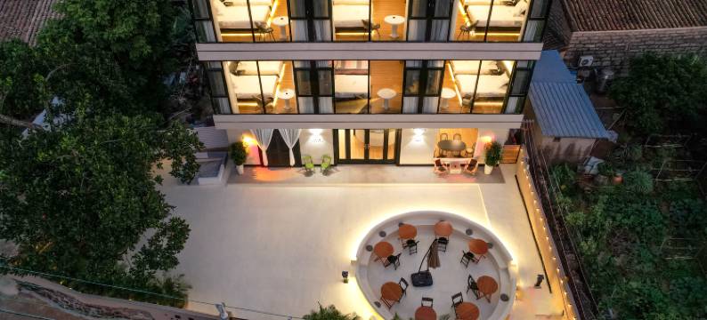 涠洲岛一生所爱法式民宿(西角码头店)图片